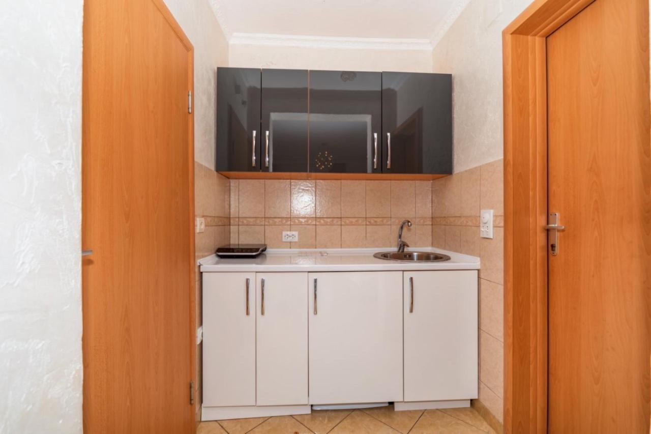 Ani Apartmani Dobra Voda Exterior foto
