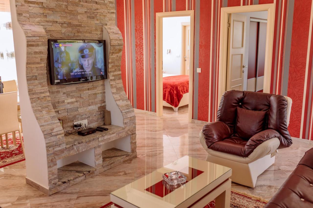 Ani Apartmani Dobra Voda Exterior foto